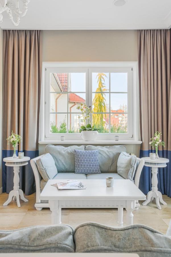 Amax Boutique Hotel Миколайки Экстерьер фото