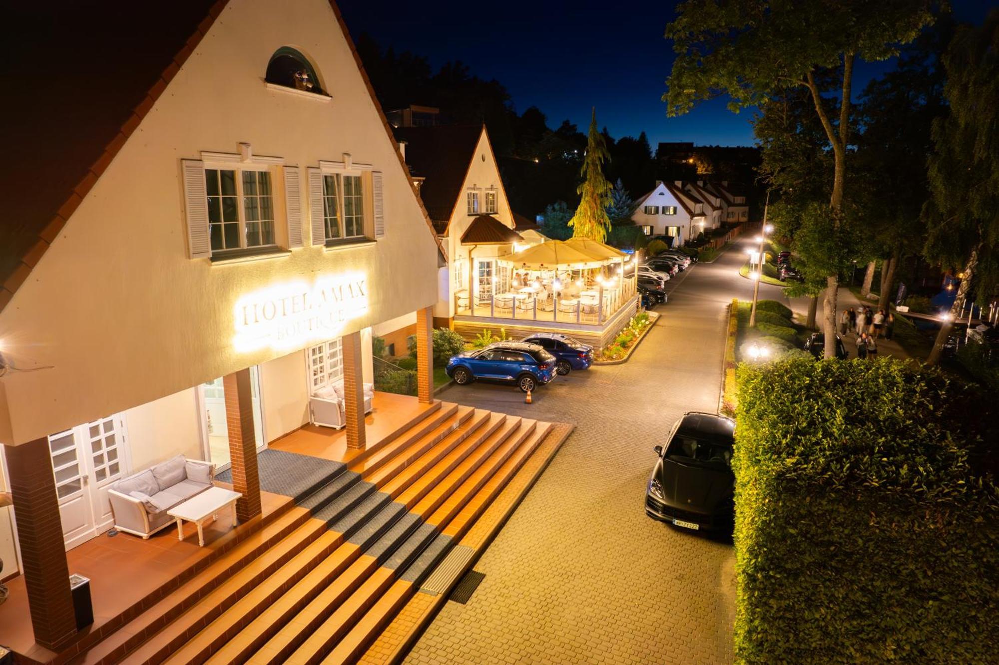 Amax Boutique Hotel Миколайки Экстерьер фото