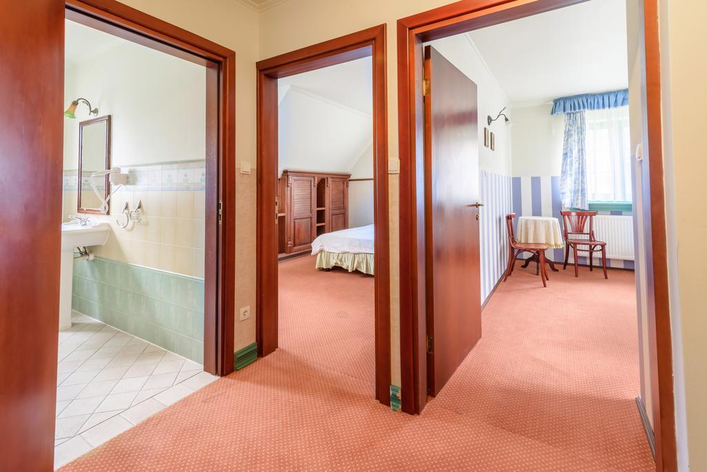 Amax Boutique Hotel Миколайки Экстерьер фото